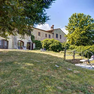 In Canto Sul Poggio , Volterra Italy